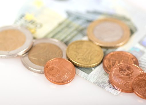 Salario mínimo producirá pensiones mínimas